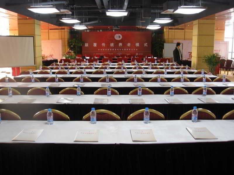 Gloria Plaza Hotel Kangqiao Xangai Exterior foto