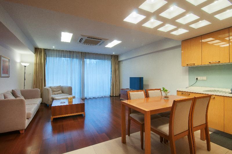Gloria Plaza Hotel Kangqiao Xangai Exterior foto