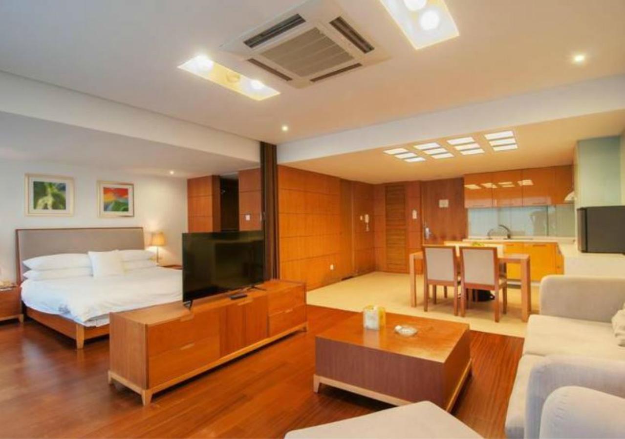 Gloria Plaza Hotel Kangqiao Xangai Exterior foto