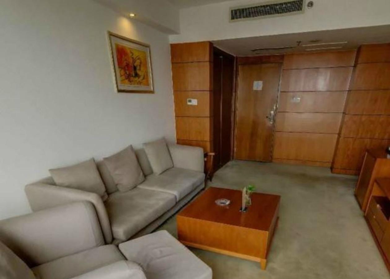 Gloria Plaza Hotel Kangqiao Xangai Exterior foto