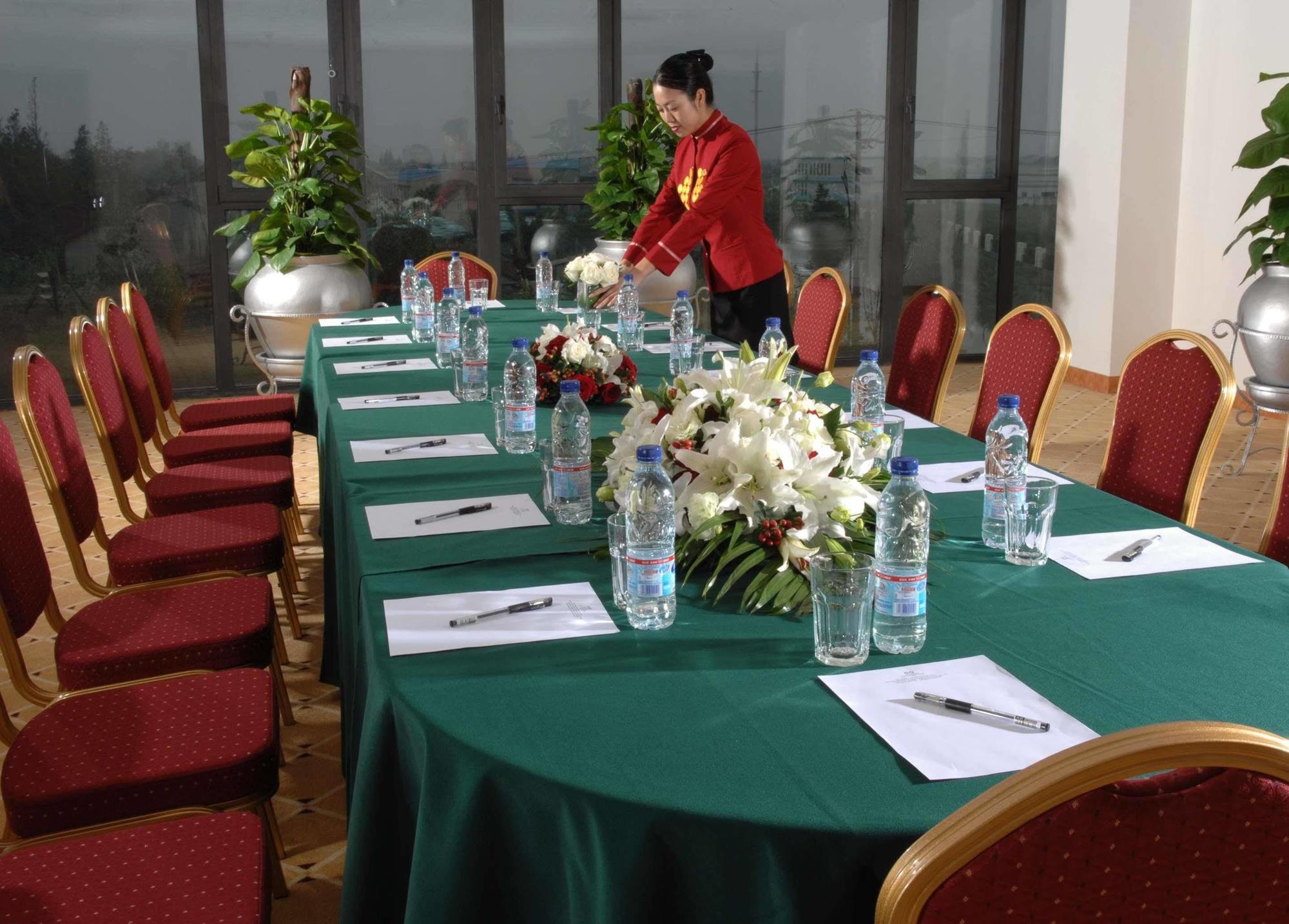 Gloria Plaza Hotel Kangqiao Xangai Instalações foto
