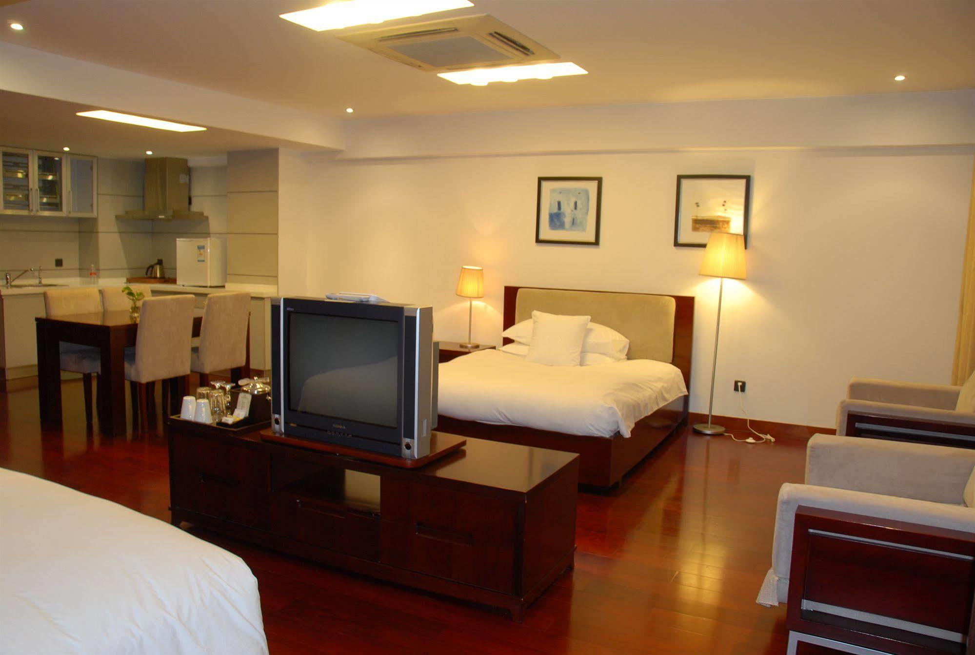 Gloria Plaza Hotel Kangqiao Xangai Exterior foto